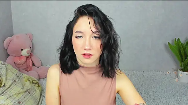 EileenMoores online show from December 2025 05:09:01 PM