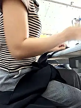 irina hana online show from November 2025 01:18:01 AM