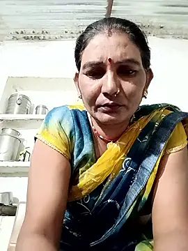 Snapshot of ZIVAA chatting on May 2026 05:42:02 PM ZIVAA online show from May 2026 05:42:02 PM