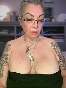 dieseldame1313 online show from March 2026 01:13:01 AM