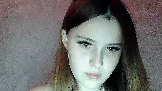 SweetLoraa online show from November 2025 04:19:01 PM