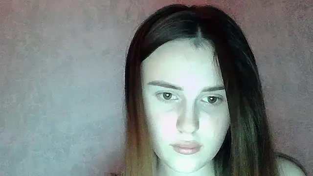 SweetLoraa online show from March 2026 11:00:02 PM