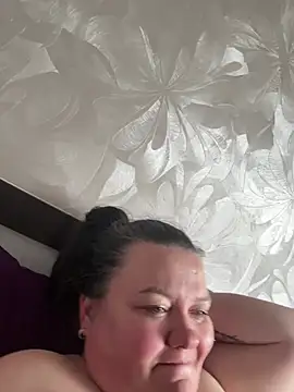 Snapshot of SunnyLeila2101 chatting on May 2026 11:49:02 AM SunnyLeila2101 online show from May 2026 11:49:02 AM