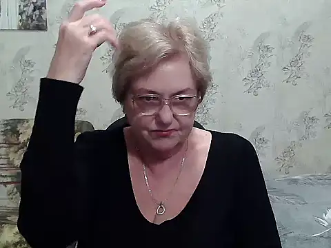 Snapshot of Renata62011 chatting on October 2025 02:24:01 PM Renata62011 online show from October 2025 02:24:01 PM