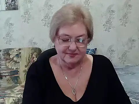 Snapshot of Renata62011 chatting on November 2025 12:55:01 PM Renata62011 online show from November 2025 12:55:01 PM