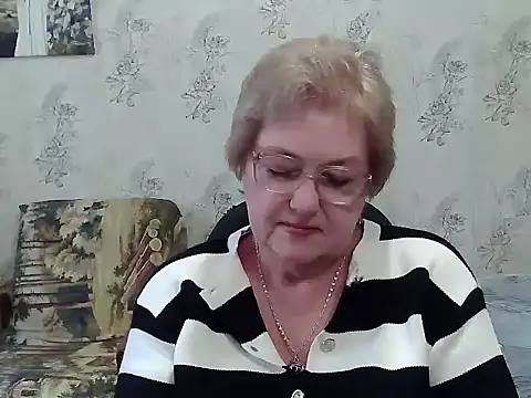 Snapshot of Renata62011 chatting on December 2025 12:21:02 PM Renata62011 online show from December 2025 12:21:02 PM