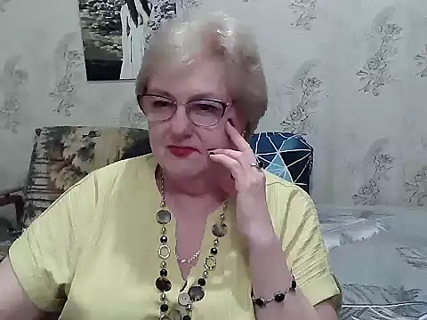 Snapshot of Renata62011 chatting on June 2026 04:01:01 PM Renata62011 online show from June 2026 04:01:01 PM