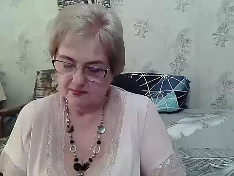 Snapshot of Renata62011 chatting on June 2026 12:53:01 PM Renata62011 online show from June 2026 12:53:01 PM