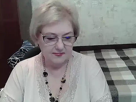 Snapshot of Renata62011 chatting on June 2026 04:57:01 AM Renata62011 online show from June 2026 04:57:01 AM