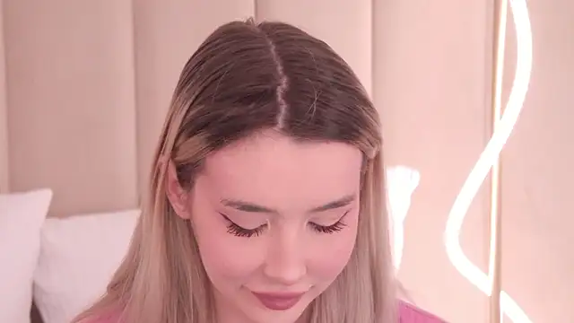 Snapshot of Nesolla chatting on February 2026 07:23:02 PM Nesolla online show from February 2026 07:23:02 PM