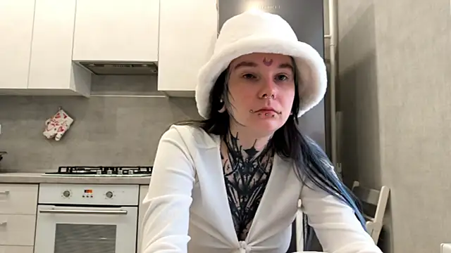 Snapshot of HighelikeGirl chatting on March 2026 06:08:02 AM HighelikeGirl online show from March 2026 06:08:02 AM