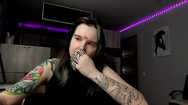 Snapshot of HighelikeGirl chatting on March 2026 07:31:02 AM HighelikeGirl online show from March 2026 07:31:02 AM