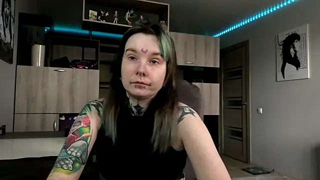 Snapshot of HighelikeGirl chatting on April 2026 12:21:01 PM HighelikeGirl online show from April 2026 12:21:01 PM