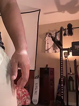 KeYBuMp323 online show from November 2025 04:07:02 PM