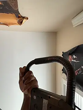 KeYBuMp323 online show from February 2026 05:09:02 PM