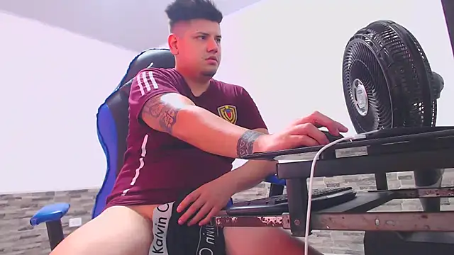 mister cum1999 online show from February 2026 07:31:01 PM