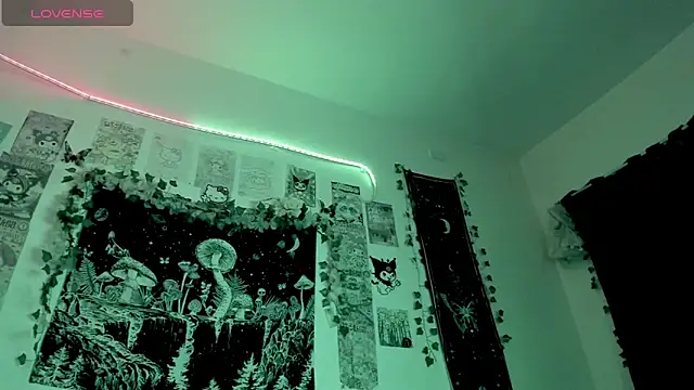 GothKitten666 online show from February 2026 01:04:01 AM