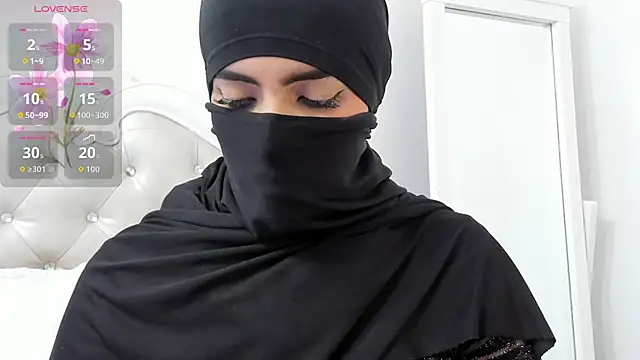 Jasmin hamdan online show from March 2026 10:59:01 PM