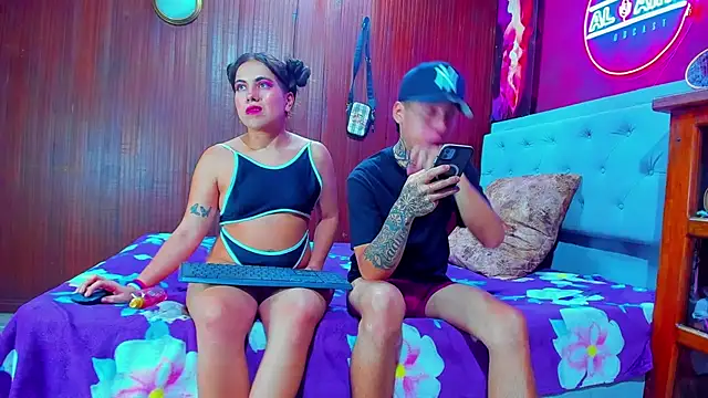 dereck and julie online show from October 2025 03:07:02 AM