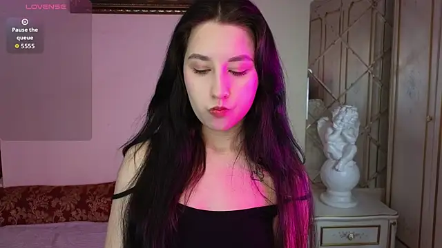 Eva Maller online show from December 2025 04:31:02 AM