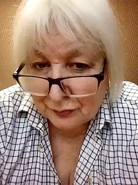 Alexia64231 online show from November 2025 04:01:02 AM