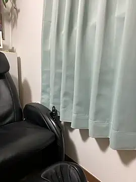 gholly2007 online show from November 2025 01:22:01 PM