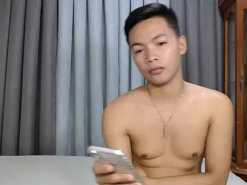 hot emman online show from October 2025 12:55:02 AM