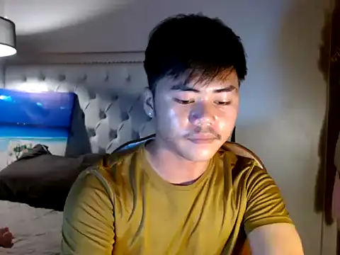 hot emman online show from April 2026 02:43:01 AM