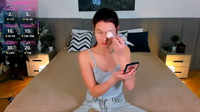 NightOpal online show from December 2025 03:42:01 PM