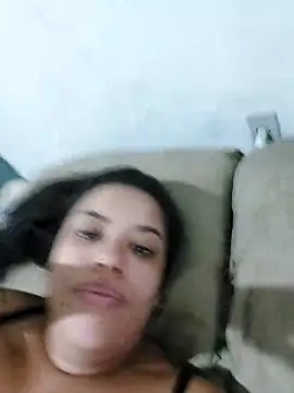 Snapshot of biancaalvess chatting on April 2026 12:29:02 PM biancaalvess online show from April 2026 12:29:02 PM