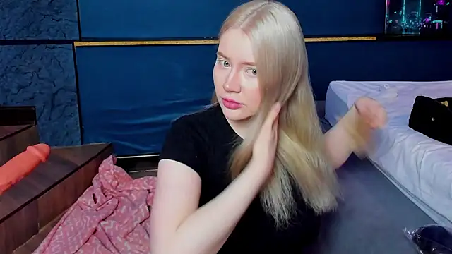 Lillie Berry online show from March 2026 04:50:01 AM