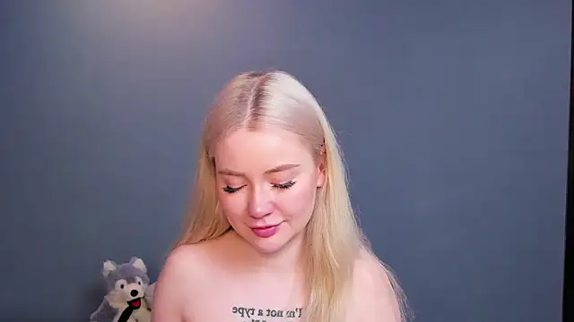 Lillie Berry online show from April 2026 05:35:01 AM