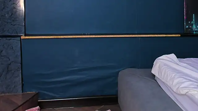 Lillie Berry online show from April 2026 04:24:02 AM