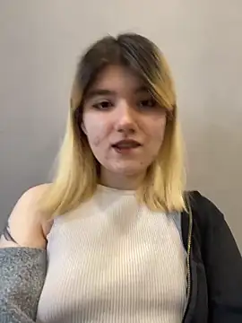 Snapshot of Cherry___Blossom chatting on February 2026 10:51:02 AM Cherry Blossom online show from February 2026 10:51:02 AM