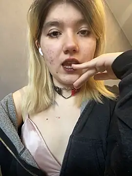 Snapshot of Cherry___Blossom chatting on February 2026 09:58:02 AM Cherry Blossom online show from February 2026 09:58:02 AM