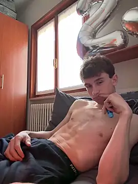 Snapshot of twinkethan07 chatting on January 2026 01:15:01 PM twinkethan07 online show from January 2026 01:15:01 PM