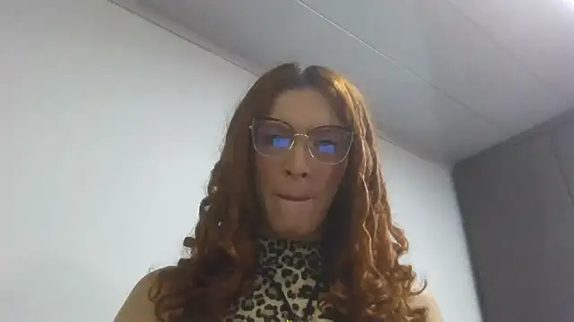 Snapshot of Emma_Lodge chatting on July 2026 01:37:01 PM Emma Lodge online show from July 2026 01:37:01 PM
