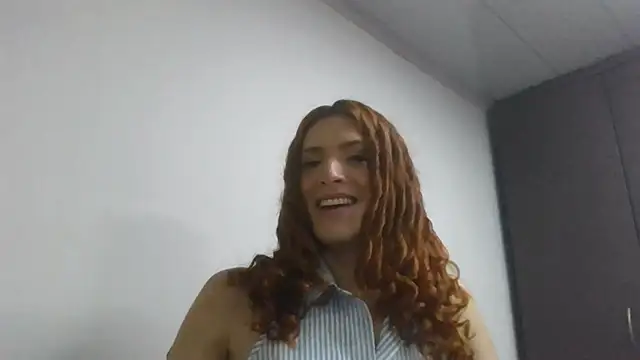 Snapshot of Emma_Lodge chatting on July 2026 01:06:02 PM Emma Lodge online show from July 2026 01:06:02 PM