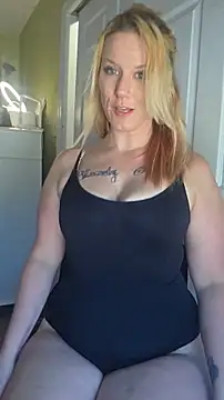 RhondaRump online show from June 2026 05:37:01 PM