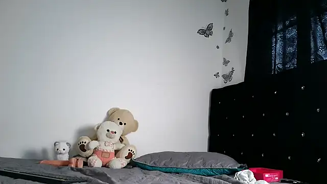 Snapshot of abella-lemus chatting on January 2026 05:27:02 PM abella-lemus online show from January 2026 05:27:02 PM