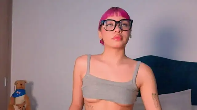 angelinhaaa online show from December 2025 01:35:01 AM