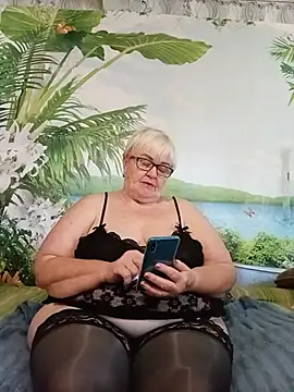 VioletSweet5566 online show from July 2026 07:02:02 AM