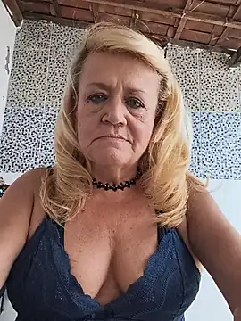 Belladama61 online show from June 2026 04:46:02 PM