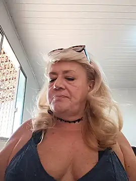 Snapshot of Belladama61 chatting on July 2026 11:17:02 AM Belladama61 online show from July 2026 11:17:02 AM