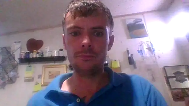 Snapshot of RichardW chatting on November 2025 05:19:02 AM RichardW online show from November 2025 05:19:02 AM