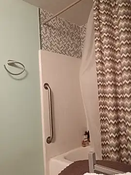 Snapshot of RichardW chatting on December 2025 03:46:02 AM RichardW online show from December 2025 03:46:02 AM