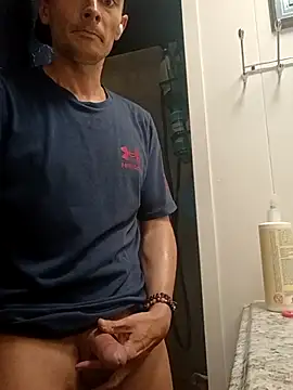 Snapshot of RichardW chatting on February 2026 05:08:01 AM RichardW online show from February 2026 05:08:01 AM