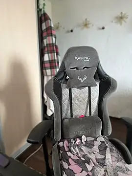 MikssMolly online show from July 2026 04:06:02 AM