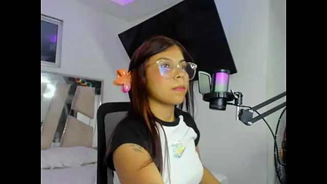 Goddes any online show from November 2025 01:52:01 AM