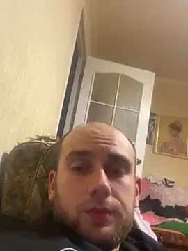 Snapshot of LuckyGirlfriends chatting on October 2025 08:20:02 PM LuckyGirlfriends online show from October 2025 08:20:02 PM